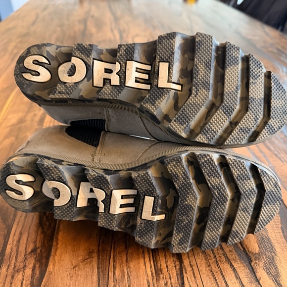 Joan Rhapsody Chelsea Wedge - Green/Gray Size 8 - Picture 6 of 6